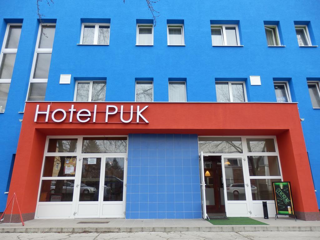 Hotel Puk Topoľcany Bagian luar foto